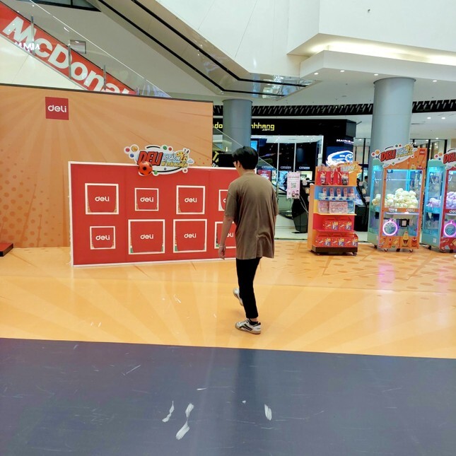 Hàng ngàn người tham gia sự kiện 'Tô Sắc Hè, Vẽ Trải Nghiệm' của văn phòng phẩm Deli tại Aeon Mall