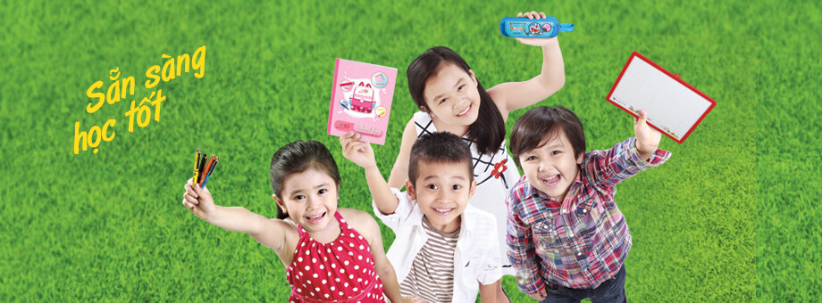 Thiên Long cùng bé bước vào năm học mới. Thiên Long cùng bé bước vào năm học mới.