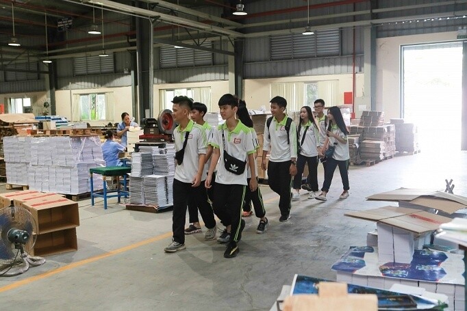 Văn phòng phẩm Hồng Hà: Hành trình "Lưu truyền thống- Viết tương lai"